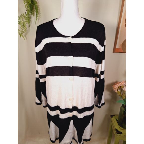 Roni Bis Women's Button-Up Long-Sleeved Sweater Black/White M-L - Picture 2 of 7